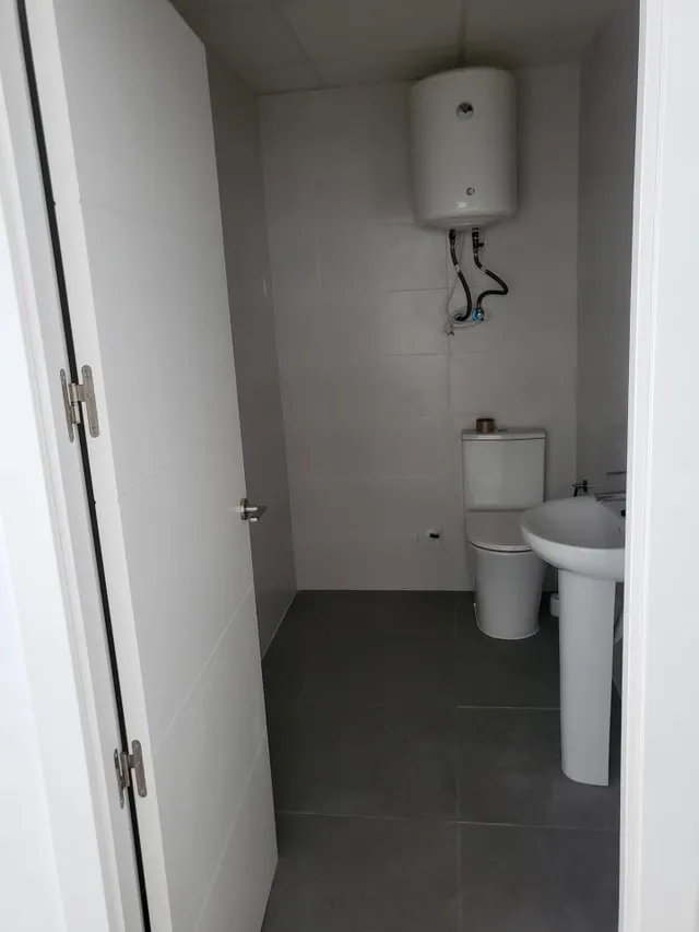 Local comercial 110m² en venta - Altozano — 12