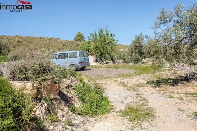 TERRENO EN PINOS DEL VALLE - foto 4