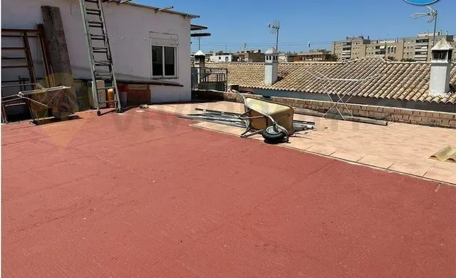 Piso 4 habitaciones 100m² en venta - ronda este — 18