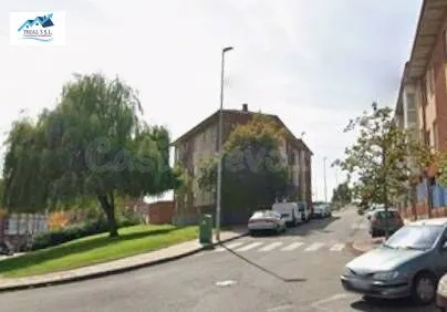 Venta de Garaje en Villaquilambre (León)