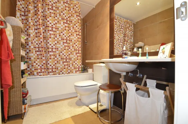 Urbis te ofrece un maravilloso chalet en venta en zona La Valmuza, Doñinos de Salamanca, Salamanca. — 30