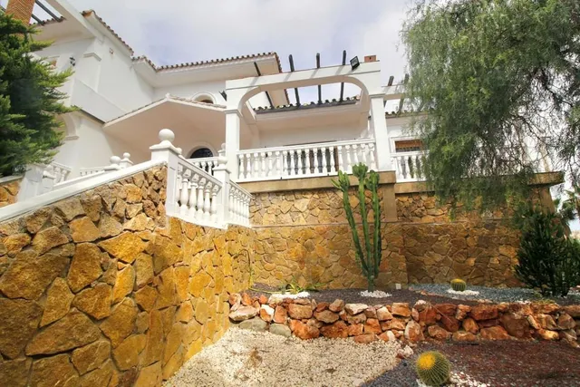 Villa Exclusiva con Vistas Panorámicas en Benalmádena — 44