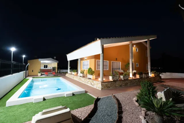 Magnífico Chalet en Orihuela – Listo para Entrar a Vivir — 41