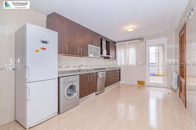 Chalet en venta en la mejor zona de ATARFE — 17