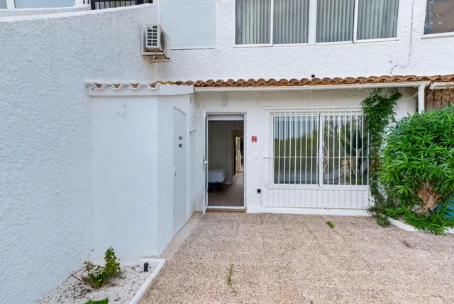 Coqueto Bungalow de una planta a la venta en Orihuela-Costa — 30