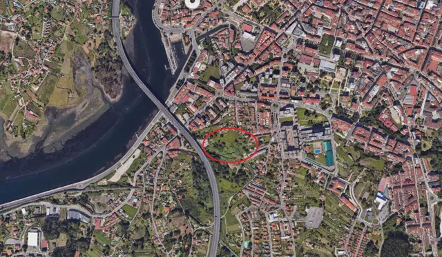 Conjunto de parcelas en venta en Fuente Santa, Pontevedra — 7