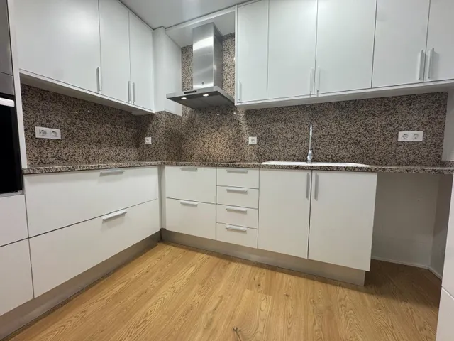 PISO REFORMADO DE 4 habitaciones EN MANRESA — 12