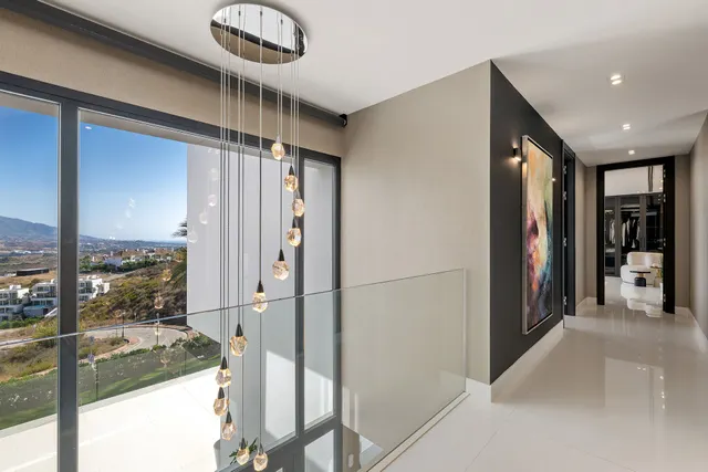 Spectacular Contemporary Villa with Exquisite Quality and Beautiful Views — 25