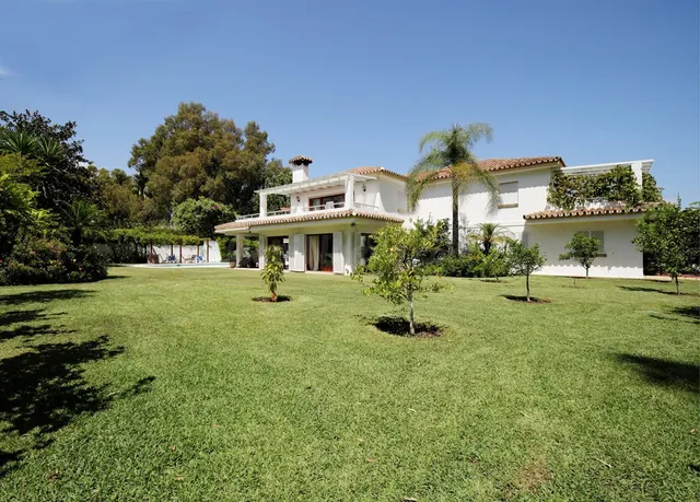 Chalet 5 habitaciones 698m² en venta - Costa Del Sol - foto 2