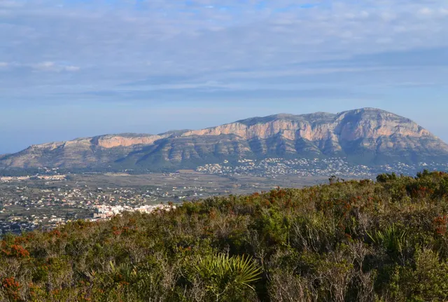 Parcela con vistas al Montgó en Gata de Gorgos — 9