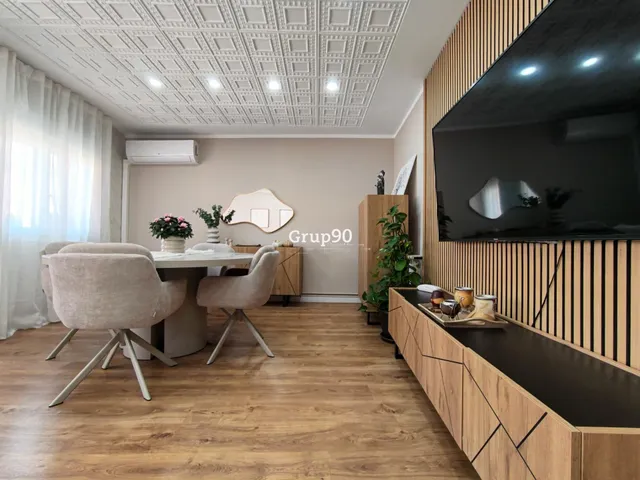 PISO DE 111 M2 TOTALMENTE REFORMADO CON 2 BALCONES JUNTO AL PASSEIG DE RONDA — 10