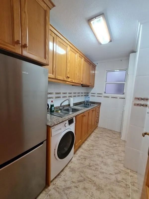 Precioso apartamento 2 dorm. en Torrevieja en 600m de la playa del Cura — 17