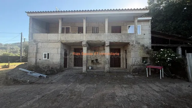 REF 4273 CASA TRADICIONAL GALLEGA 3 DORM. CON TERRENO DE 238