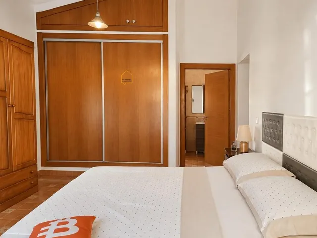 Casa con terreno 2 casas más y piscina privada. — 47