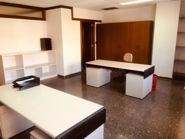 Gran despacho en Rey Don Jaime en Castellón - foto 2
