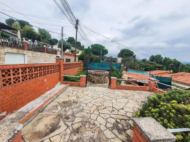 Casa independiente en venta con piscina y pozo propio en Mas d´En Gall, Esparreguera — 25