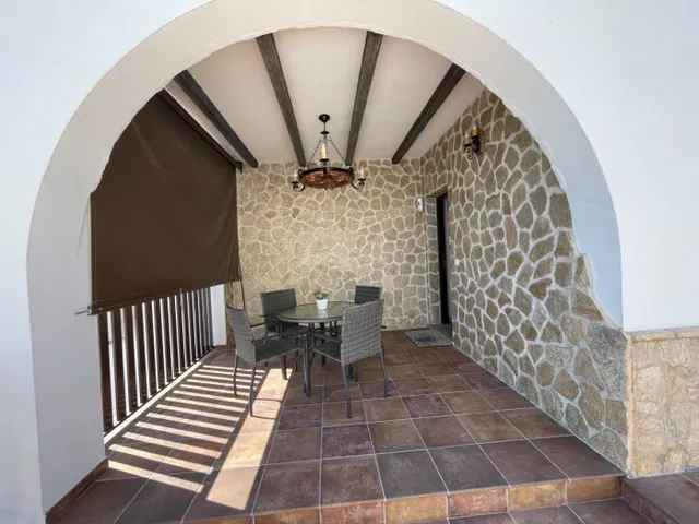 ESPECTACULAR UNIFAMILIAR EN LA AVENIDA AL ANDALUS — 7