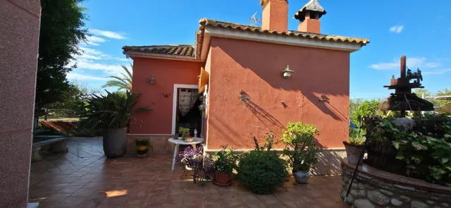 Se vende bonito chalet en partida altabix a 5 minutos de Elche — 2