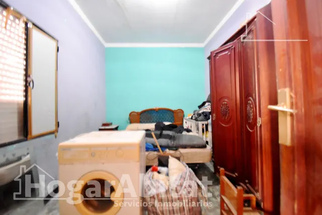 ¡ECONOMICA! AMPLIA CASA CON TERRAZA Y CON MUCHAS POSIBILIDADES — 15