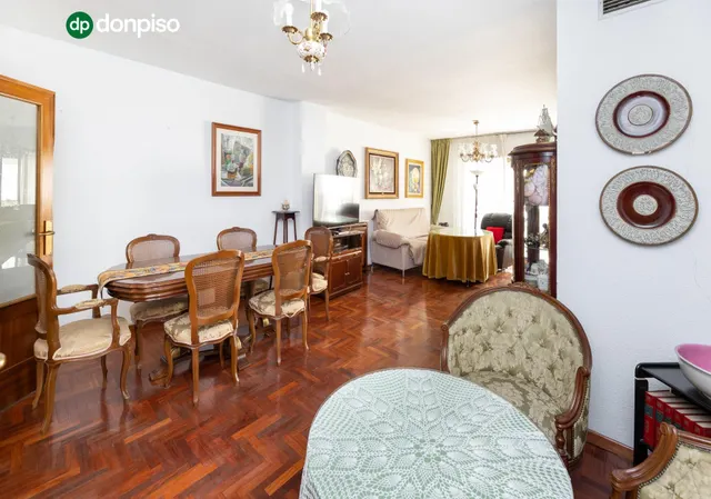 VIVIENDA EN ZONA CENTRO - ALHAMAR, CON PLAZA DE GARAJE Y CALEFACCIÓN — 7