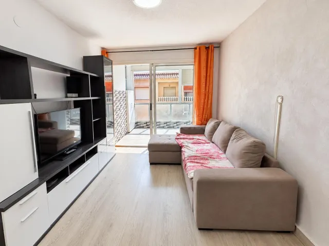 Apartamento con terraza y piscina a 250m de la playa de los Naufragos — 5