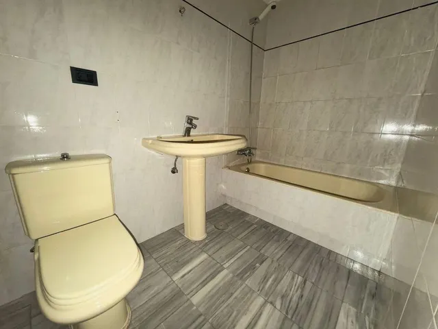 VENTA: Amplio Piso Bembibre Centro — 7