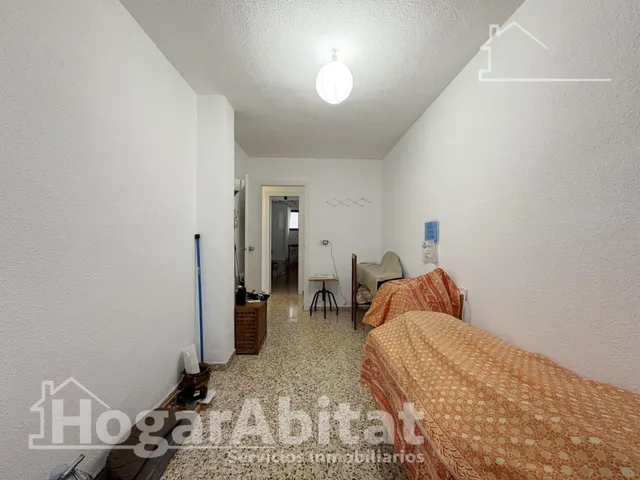 OPORTUNIDAD DE INVERSIÓN! EXTERIOR CON BALCÓN Y GARAJE — 22