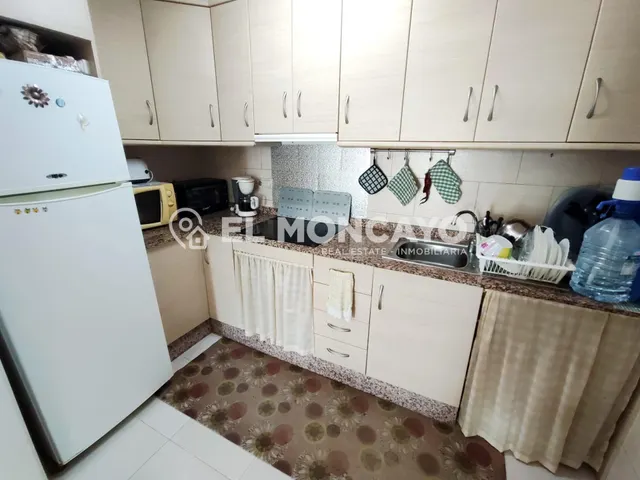 Fantástico apartamento con amplia terraza en Guardamar del Segura, Alicante, Costa Blanca — 10