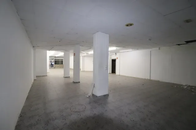 impresionante local comercial en Alicante de 500m2 — 13