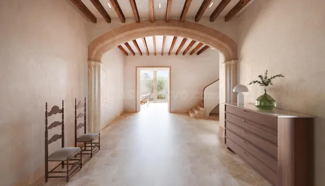 Casa señorial con jardín en el centro de Campos - foto 3