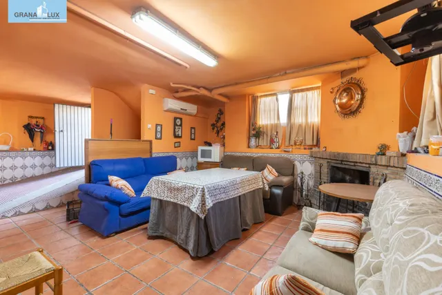 Casa independiente a 5 minutos de Granada en buen estado para entrar a vivir — 19