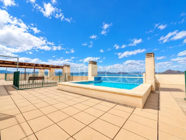 Piso en venta de 3 dormitorios y 2 baños con garaje y trastero en Monforte del Cid — 4