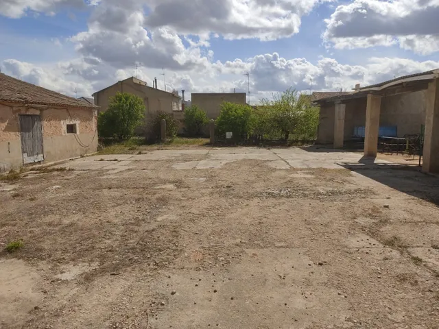 SOLAR DE 2.000 M2 EN ALPERA CON EXCELENTE UBIACION, REPARCEL - foto 3