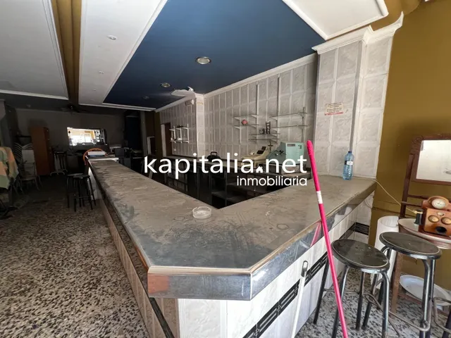 BAR-CAFETERIA A LA VENTA EN LA LLOSA DE RANES — 2