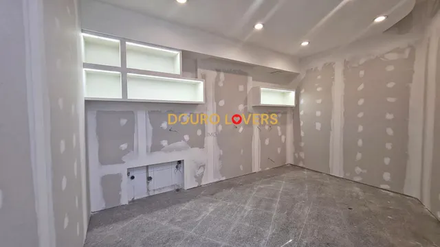 Local comercial 135m² en alquiler - Arcozelo — 13