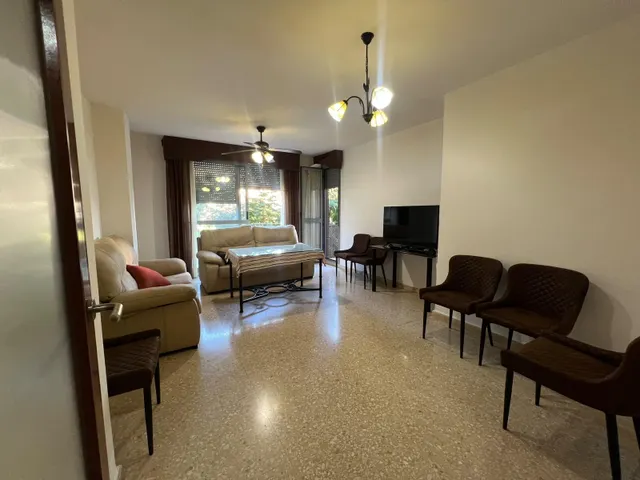 VIVIENDA VPO DE 4 DORMITORIOS, 2 BAÑOS, TERRAZAS Y GARAJE, E - foto 4