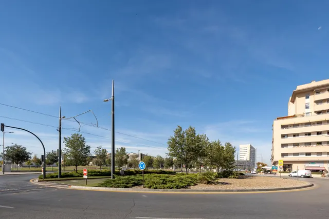 Local comercial en el Campus de la Salud — 21