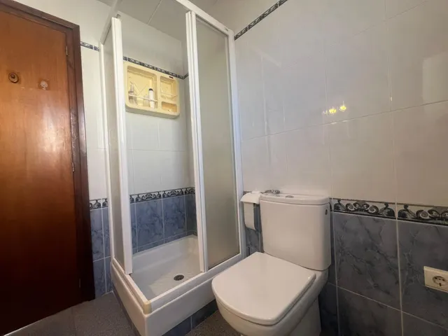 CASA EN EL CENTRO DE CAMARLES — 18