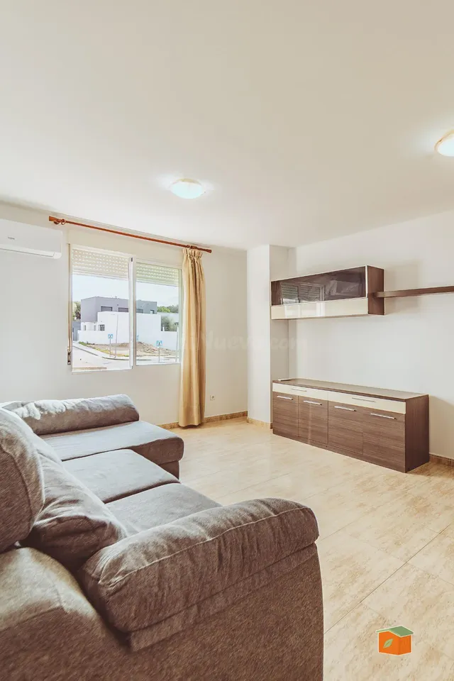 ACOGEDOR PISO EN VENTA EN LA SÉNIA (TARRAGONA) — 2