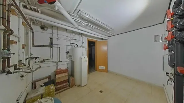 Gran casa con garaje y piscina — 29