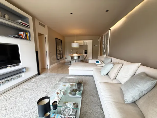 EXCLUSIVO PISO DE 170 M2 CON TERRAZA PRIVADA DE 43 M2 Y VIST - foto 3