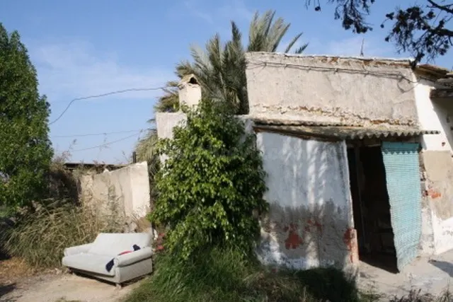 Terreno de 385 m2. en Orihuela zona de Correntías Medias. - foto 2