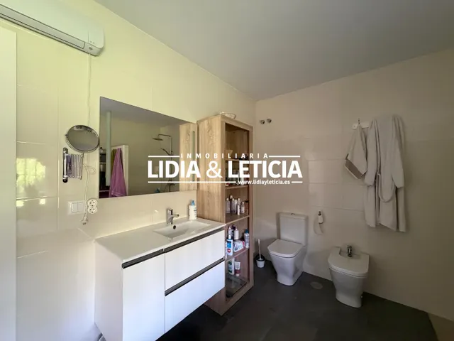 Fantástico Chalet en una sola planta — 26
