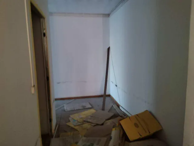 Amplia Nave Industrial en Algeciras - Oportunidad Única — 14