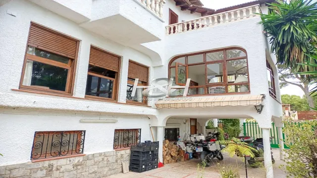 Sensacional villa en Rocafort. / HH Asesores, Inmobiliaria en Burjassot/ — 3