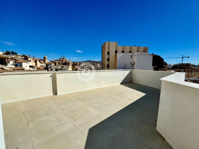 Ático de 2 dormitorios con 2 terrazas en el centro de Lorca — 17