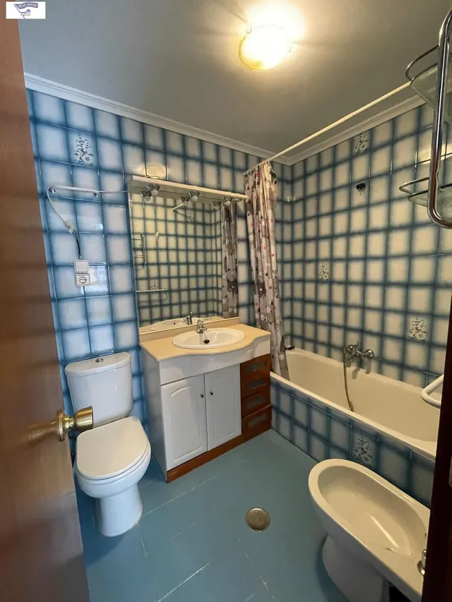 PISO SIN MUEBLES CON GARAJE Y TRASTERO — 21