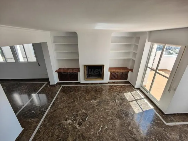 Ático dúplex situada en la zona alta de la Urbanización Cerr - foto 5