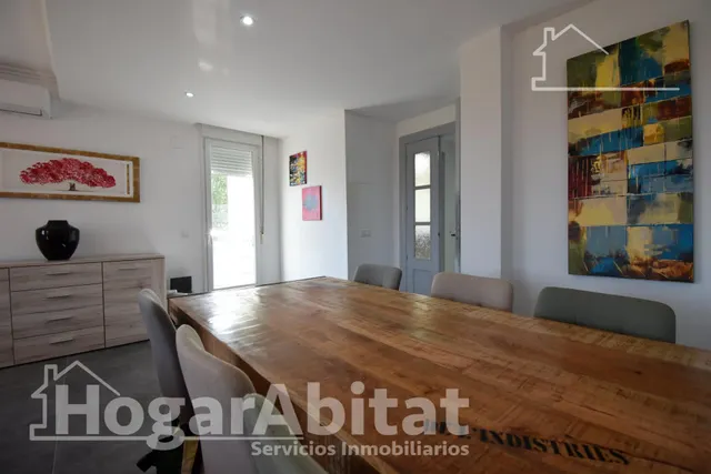¡GRAN OPORTUNIDAD! PAREADO REFORMADO, EXTERIOR CON TERRAZA Y ASCENSOR — 7