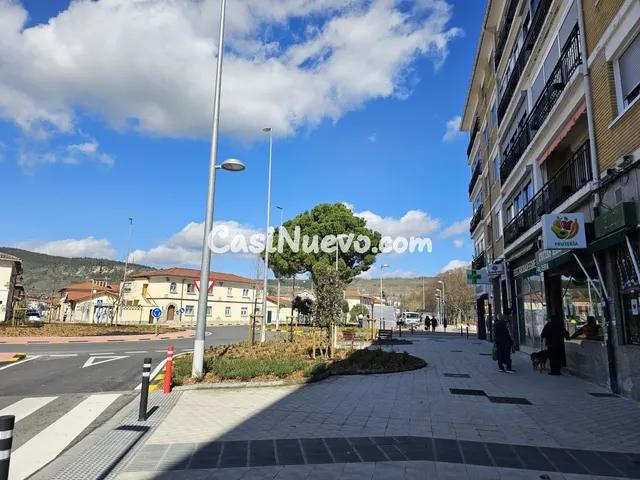 Local comercial en Venta en Pamplona Navarra CHANTREA - foto 2